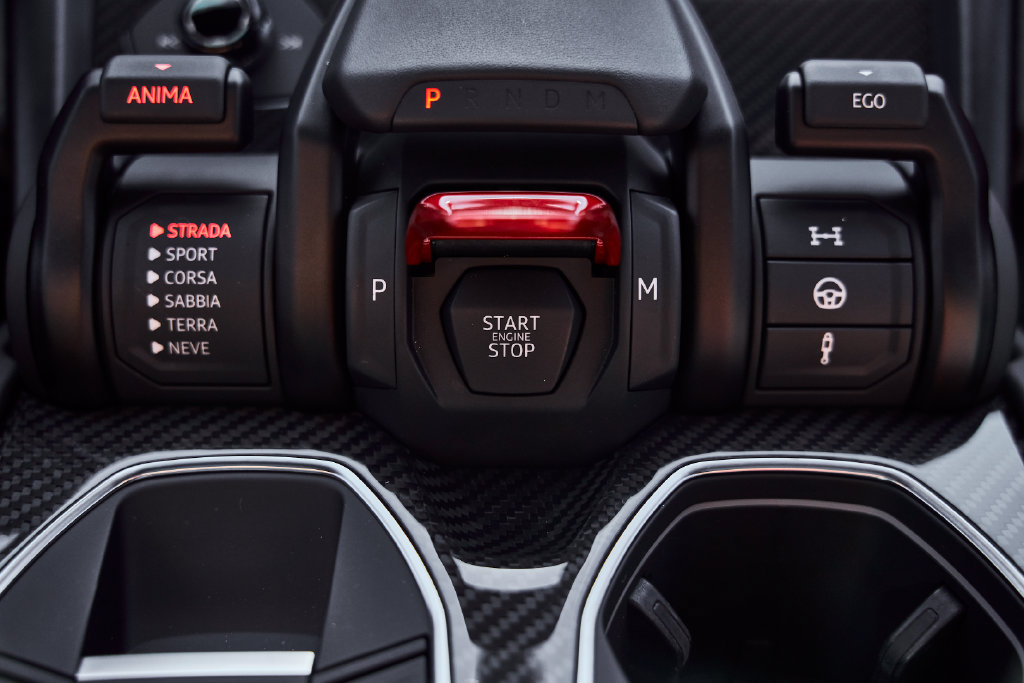 Used 2024 Lamborghini Urus S AWD/4WD image 71