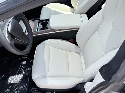 Used 2025 Tesla Model S AWD/4WD image 25