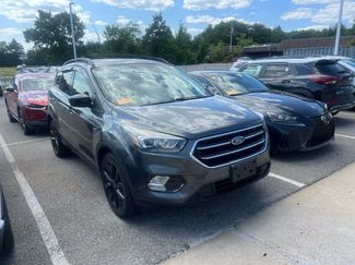 Used 2018 Ford Escape SE w/ SE Sport Appearance Package AWD/4WD video 1