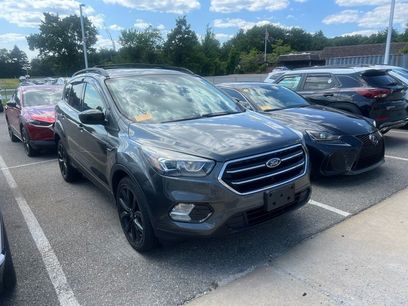 Used 2018 Ford Escape SE w/ SE Sport Appearance Package