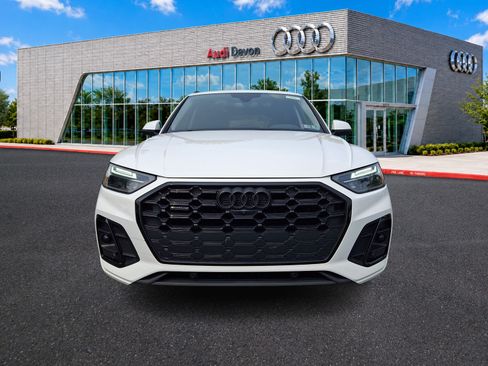 Used 2023 Audi Q5 2.0T Premium Plus w/ Premium Plus Package AWD/4WD image 2