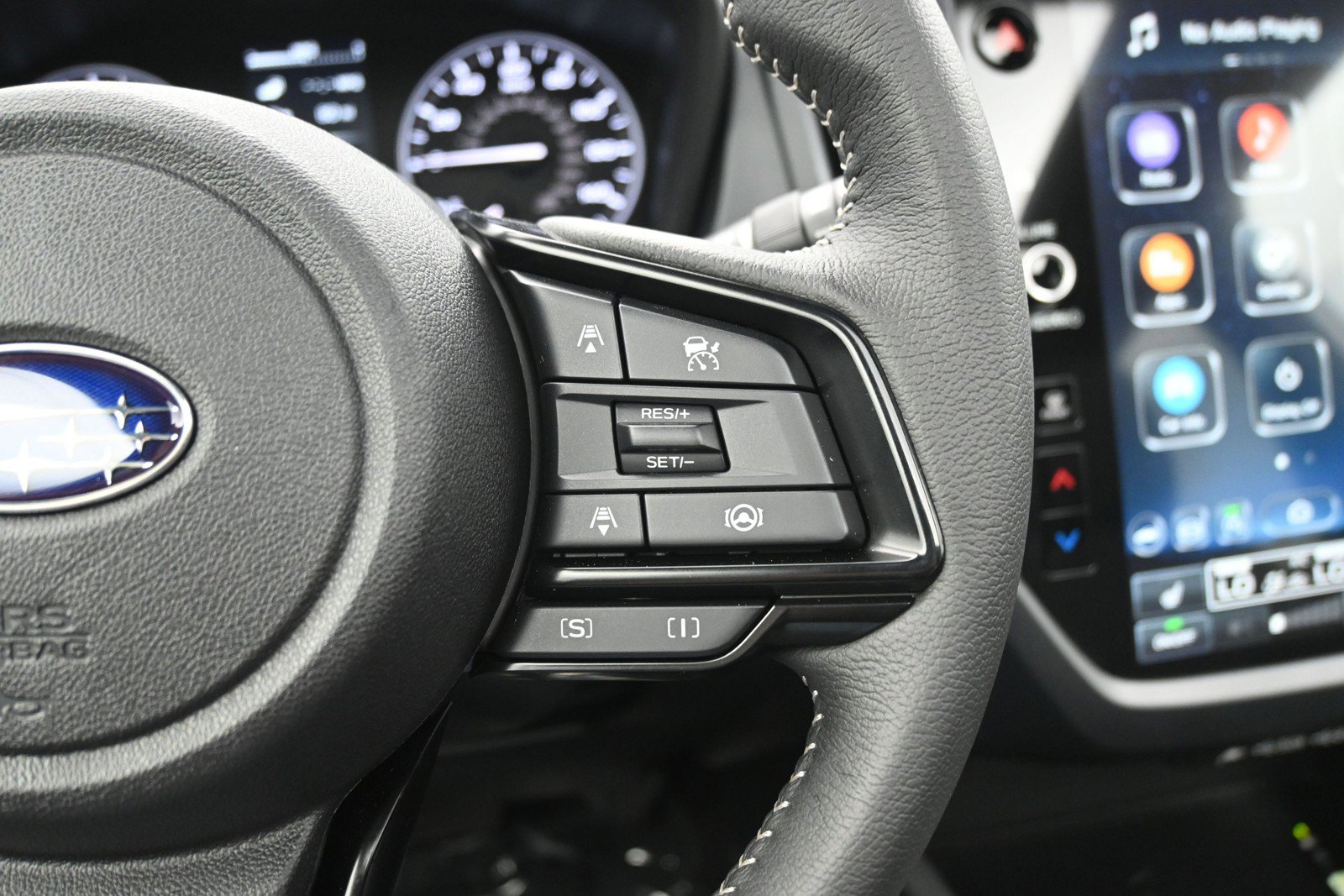 Used 2025 Subaru Forester Premium AWD/4WD image 22