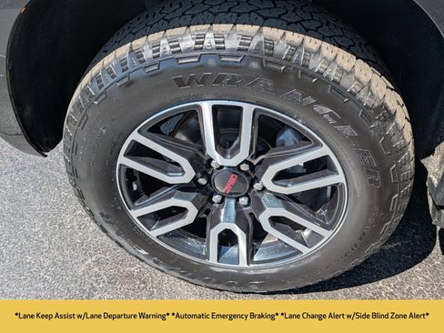 Used 2022 GMC Yukon AT4 AWD/4WD image 22