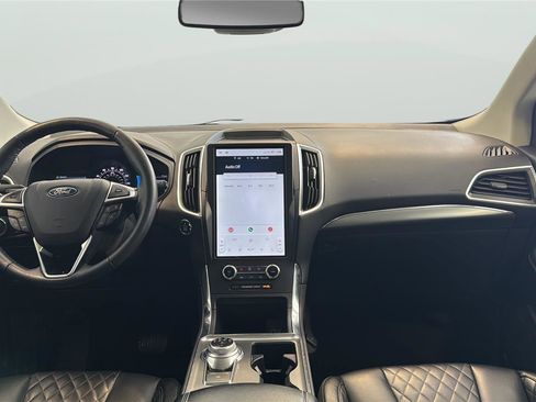 Certified 2024 Ford Edge Titanium image 12
