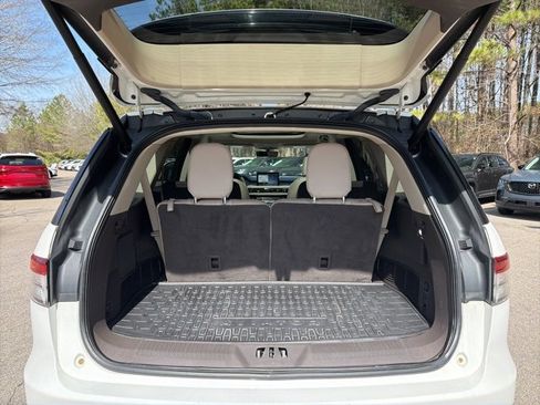 Used 2023 Lincoln Aviator AWD w/ Premium Package image 22