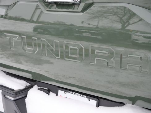 Used 2022 Toyota Tundra Limited AWD/4WD image 21
