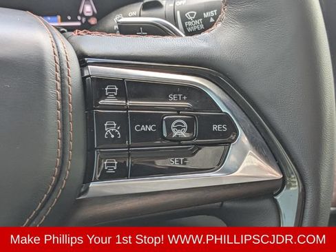 Used 2023 Jeep Grand Cherokee Summit w/ Adv Protech Group IV AWD/4WD image 26