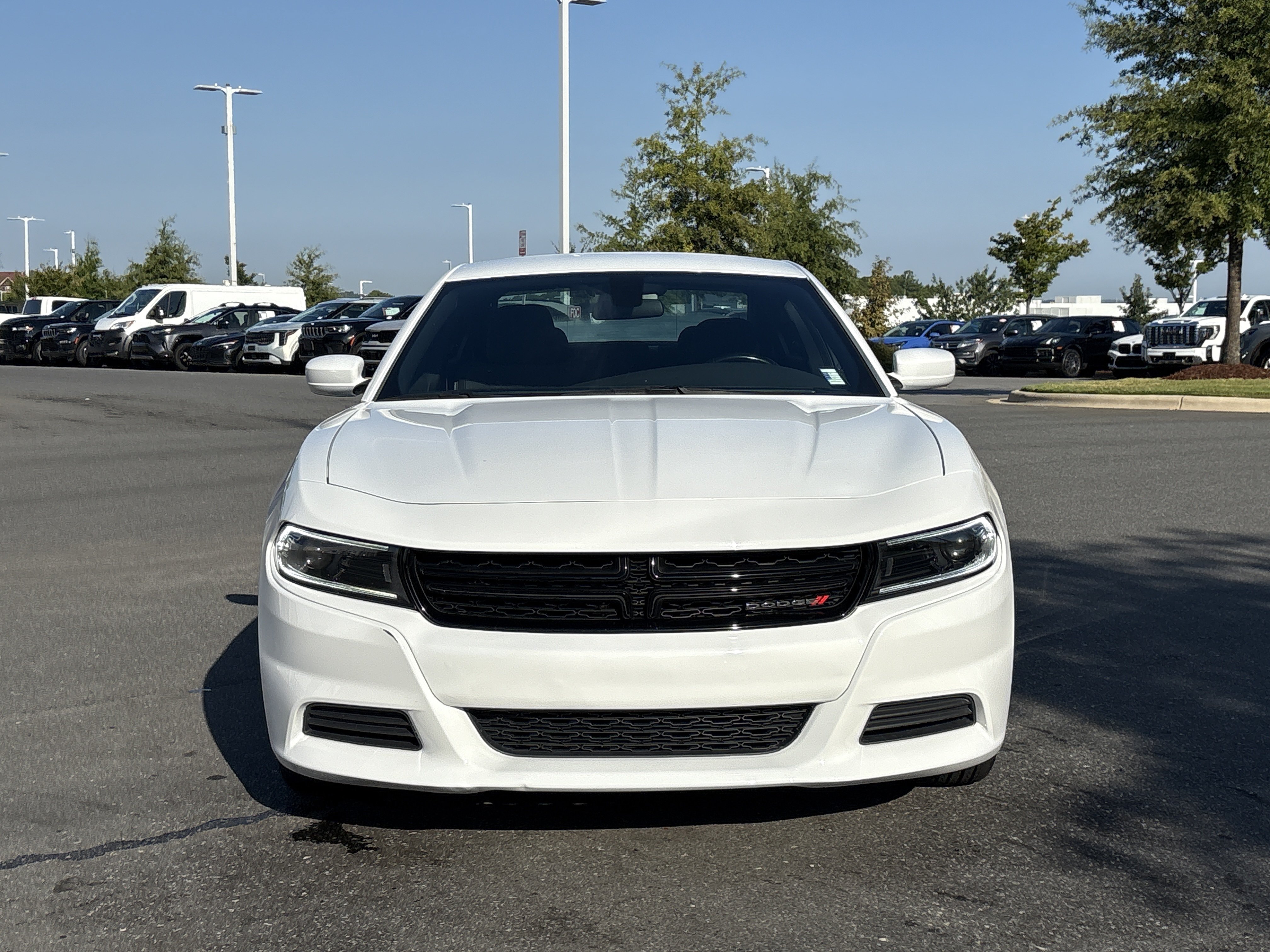 Used 2022 Dodge Charger SXT RWD image 3