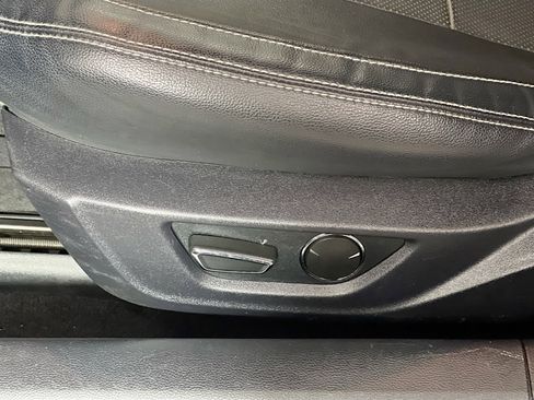 Used 2019 Ford Mustang Premium image 15