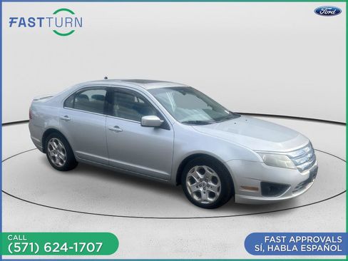 Used 2010 Ford Fusion SE FWD image 4