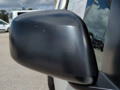 Used 2018 Nissan Frontier S image 12