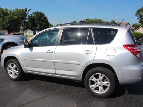 Used 2011 Toyota RAV4 2WD w/ Upgrade Value Pkg image 4