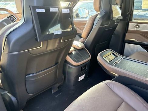 New 2026 Lincoln Navigator L Black Label image 17