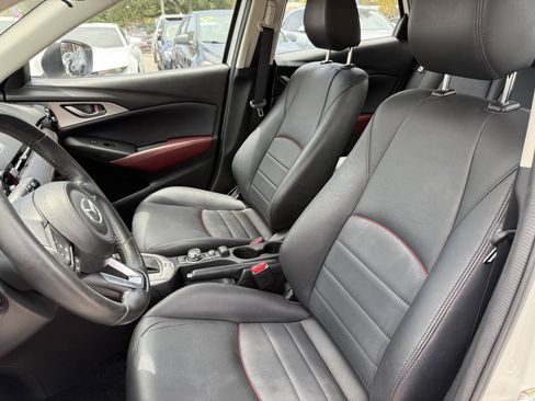 Used 2018 MAZDA CX-3 Touring w/ Preferred Equipment Package FWD image 10