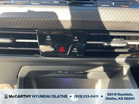 Used 2022 Volkswagen Golf R image 26