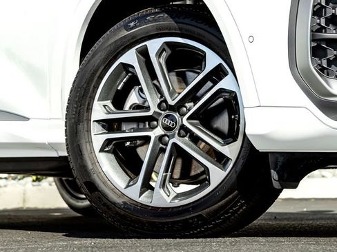 New 2026 Audi Q5 Premium AWD/4WD image 6