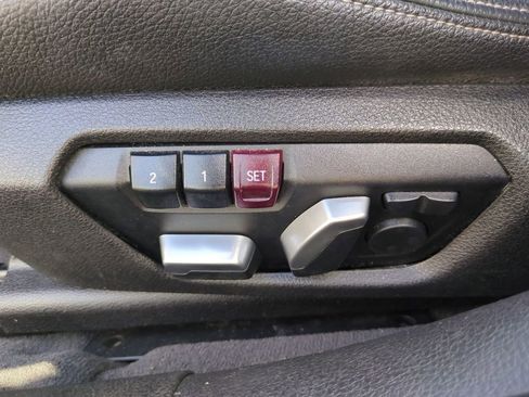 Used 2017 BMW 330i xDrive Sedan image 18