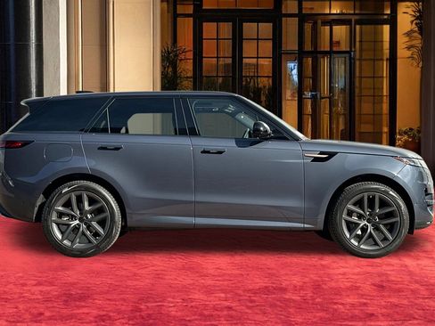 New 2026 Land Rover Range Rover Sport SE image 9