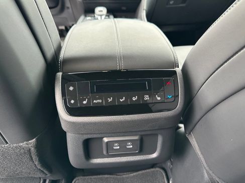 Used 2027 INFINITI QX60 Sport w/ Dark Cargo Package AWD/4WD image 34