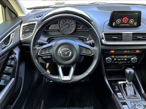 Used 2017 MAZDA MAZDA3 Touring image 6