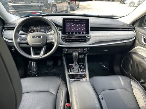Used 2022 Jeep Compass Latitude AWD/4WD image 29