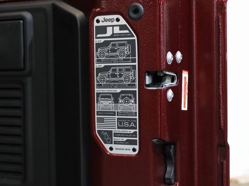 Used 2021 Jeep Wrangler Unlimited Sport image 22