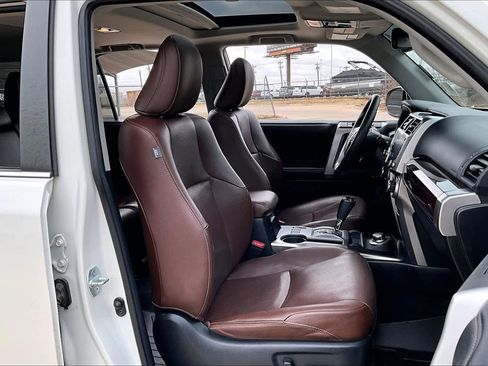 Used 2020 Toyota 4Runner Limited image 8