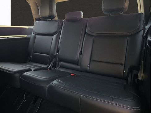Used 2025 Ford Expedition Platinum w/ Stealth Performance Package AWD/4WD image 9