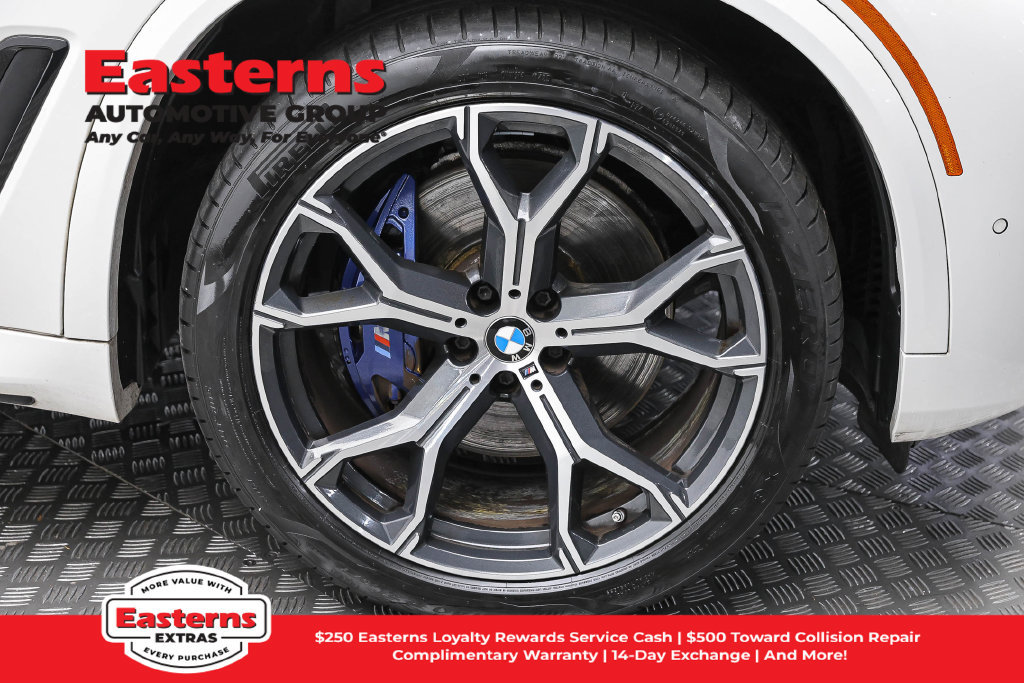 Used 2022 BMW X5 xDrive40i w/ M Sport Package AWD/4WD image 34