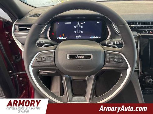 New 2025 Jeep Grand Cherokee L Altitude image 14