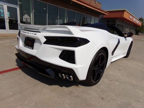 Used 2024 Chevrolet Corvette Stingray Preferred Conv w/ Z51 Performance Package RWD image 7