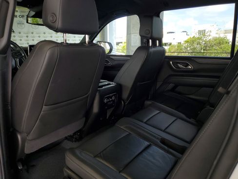 Used 2024 Chevrolet Suburban LT AWD/4WD image 10