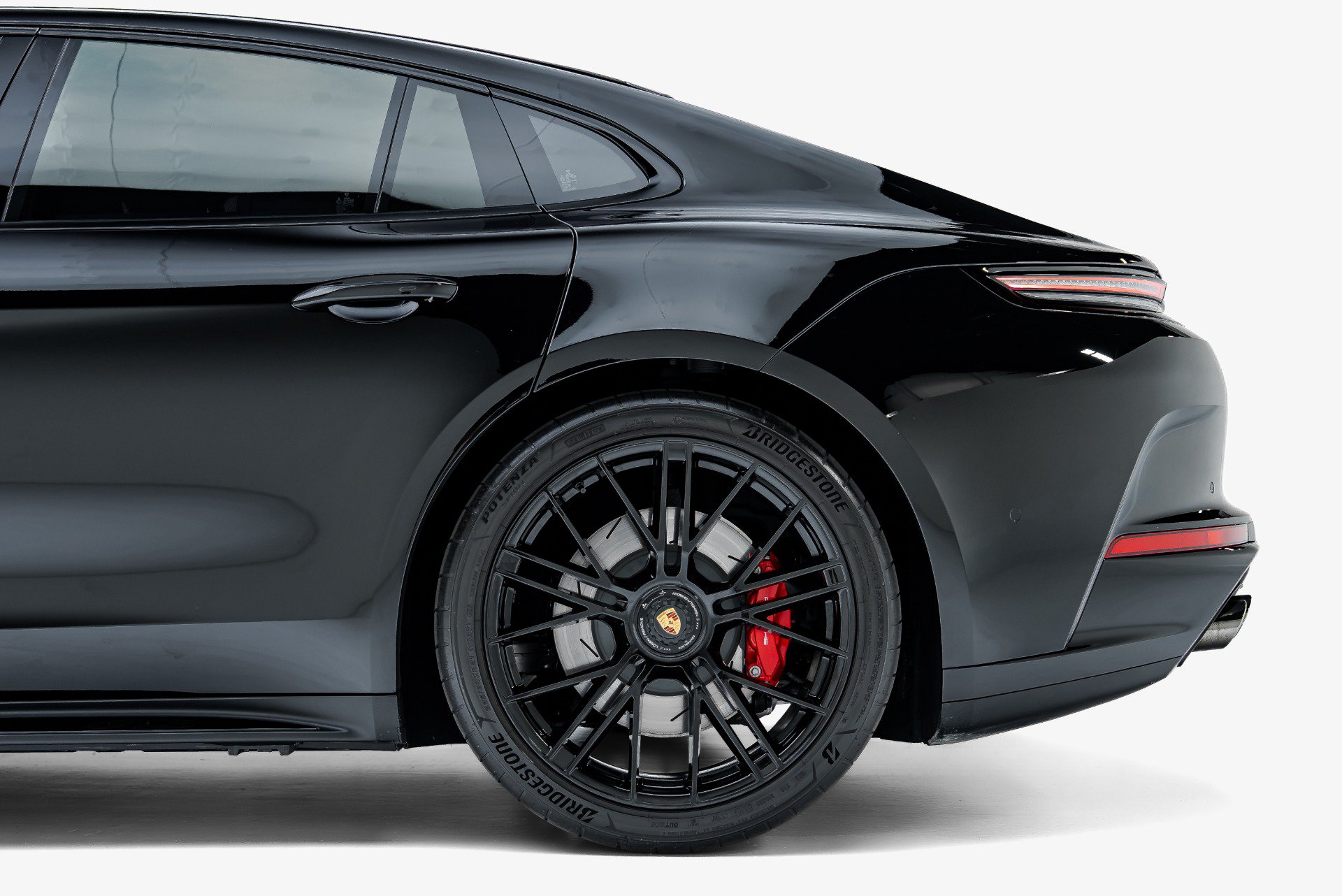 Used 2026 Porsche Panamera GTS w/ Premium Package AWD/4WD image 15