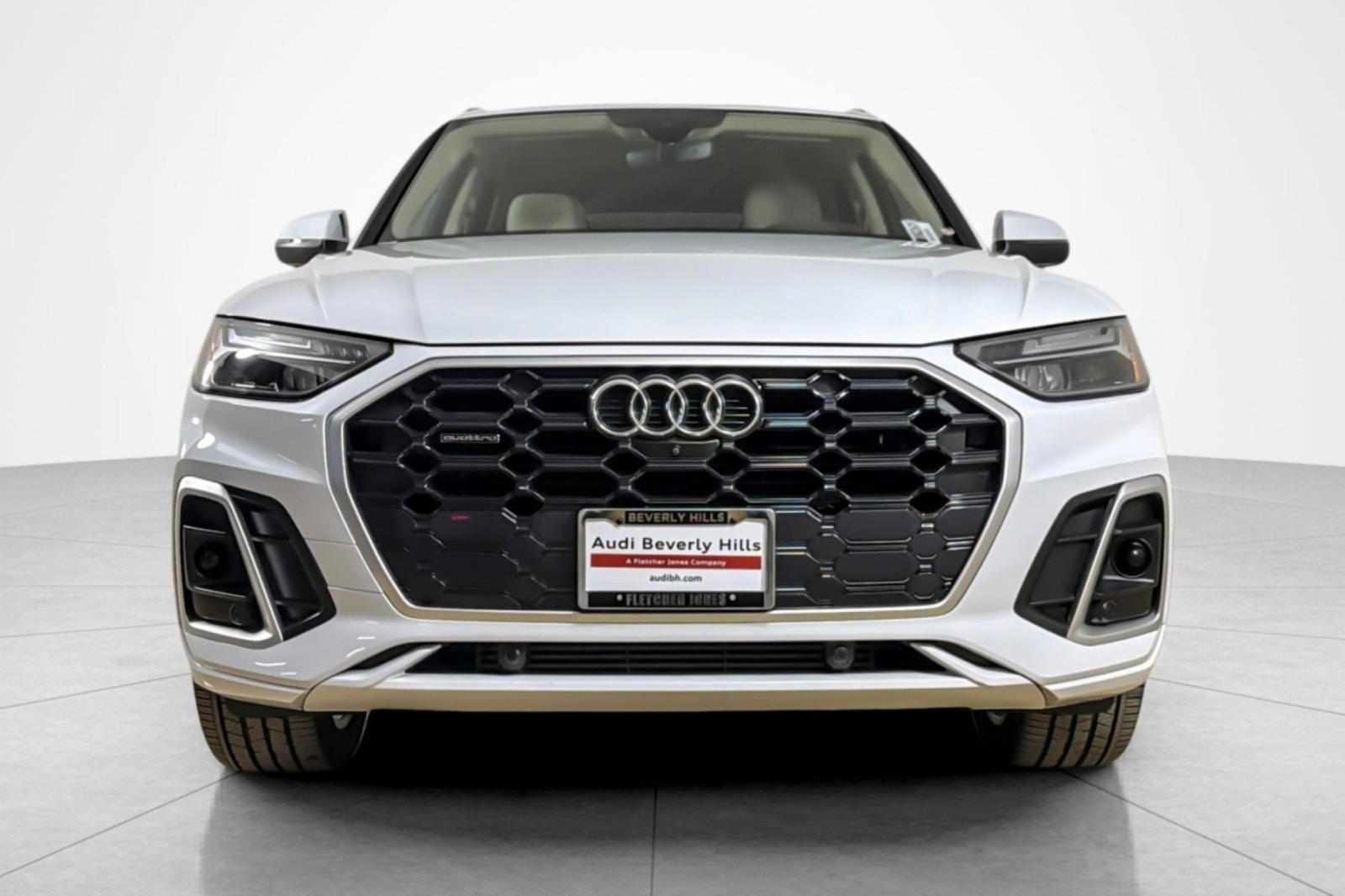 Used 2023 Audi Q5 2.0T Premium Plus w/ Premium Plus Package AWD/4WD image 8
