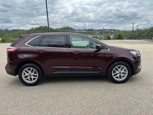 Certified 2024 Ford Edge SEL w/ Convenience Package AWD/4WD image 5