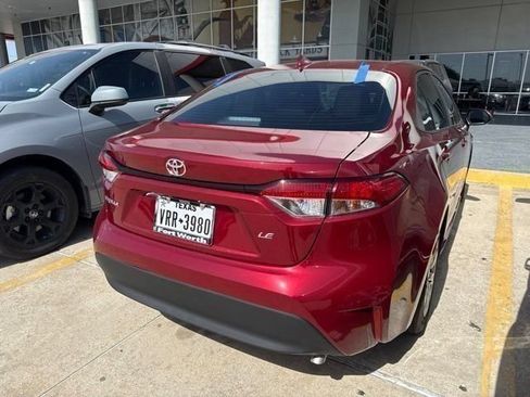 Used 2025 Toyota Corolla LE FWD image 7