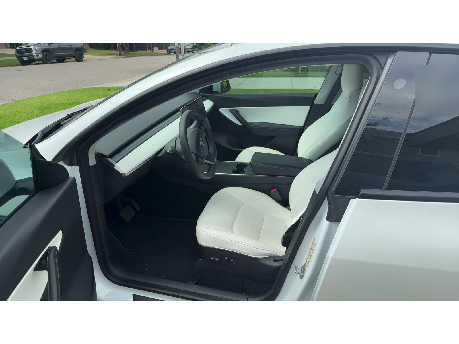 Used 2021 Tesla Model Y Long Range AWD/4WD image 10