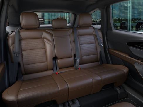New 2026 Lincoln Nautilus Reserve AWD/4WD image 11