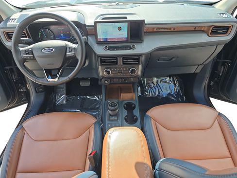 Used 2022 Ford Maverick Lariat w/ Lariat Luxury Package FWD image 9