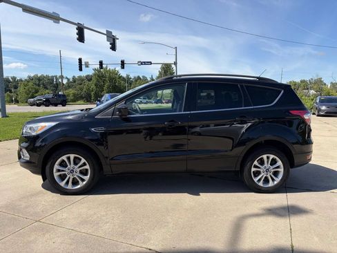Used 2018 Ford Escape SE AWD/4WD image 5