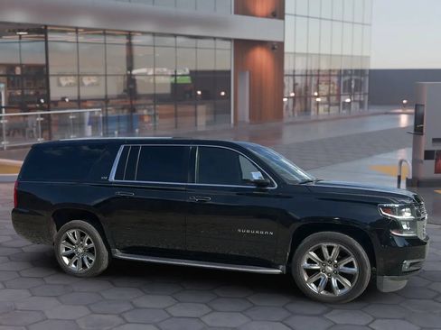 Used 2016 Chevrolet Suburban LTZ AWD/4WD image 18