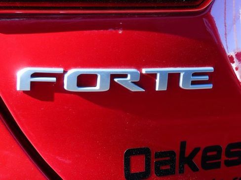 Used 2022 Kia Forte GT image 13