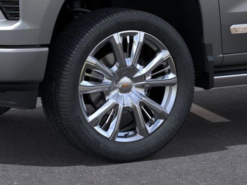 New 2026 Chevrolet Silverado 1500 High Country AWD/4WD image 9