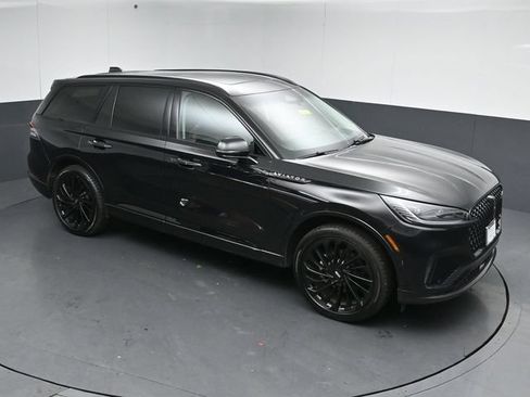 Certified 2025 Lincoln Aviator Reserve w/ Equipment Group 201A AWD/4WD image 45