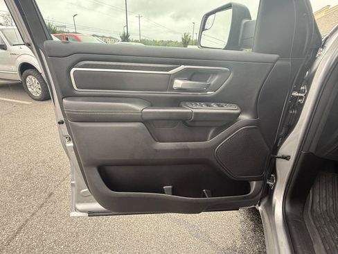 Used 2025 RAM 1500 Big Horn AWD/4WD image 16