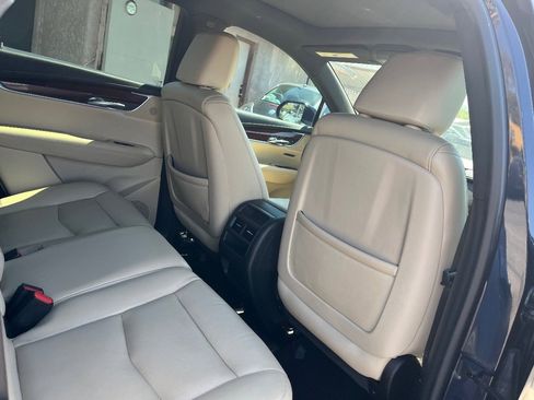Used 2017 Cadillac XT5 Luxury w/ Driver Awareness Package FWD image 34