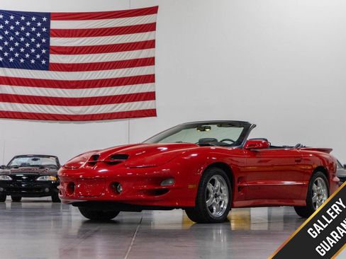 Used 2001 Pontiac Firebird Trans Am RWD image 1