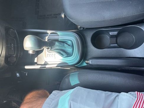 Used 2011 Kia Soul + FWD image 17