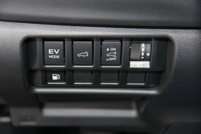 Used 2025 Subaru Forester Premium AWD/4WD image 30