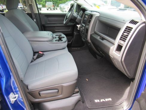 Used 2019 RAM 1500 Express w/ Express Value Package RWD image 12